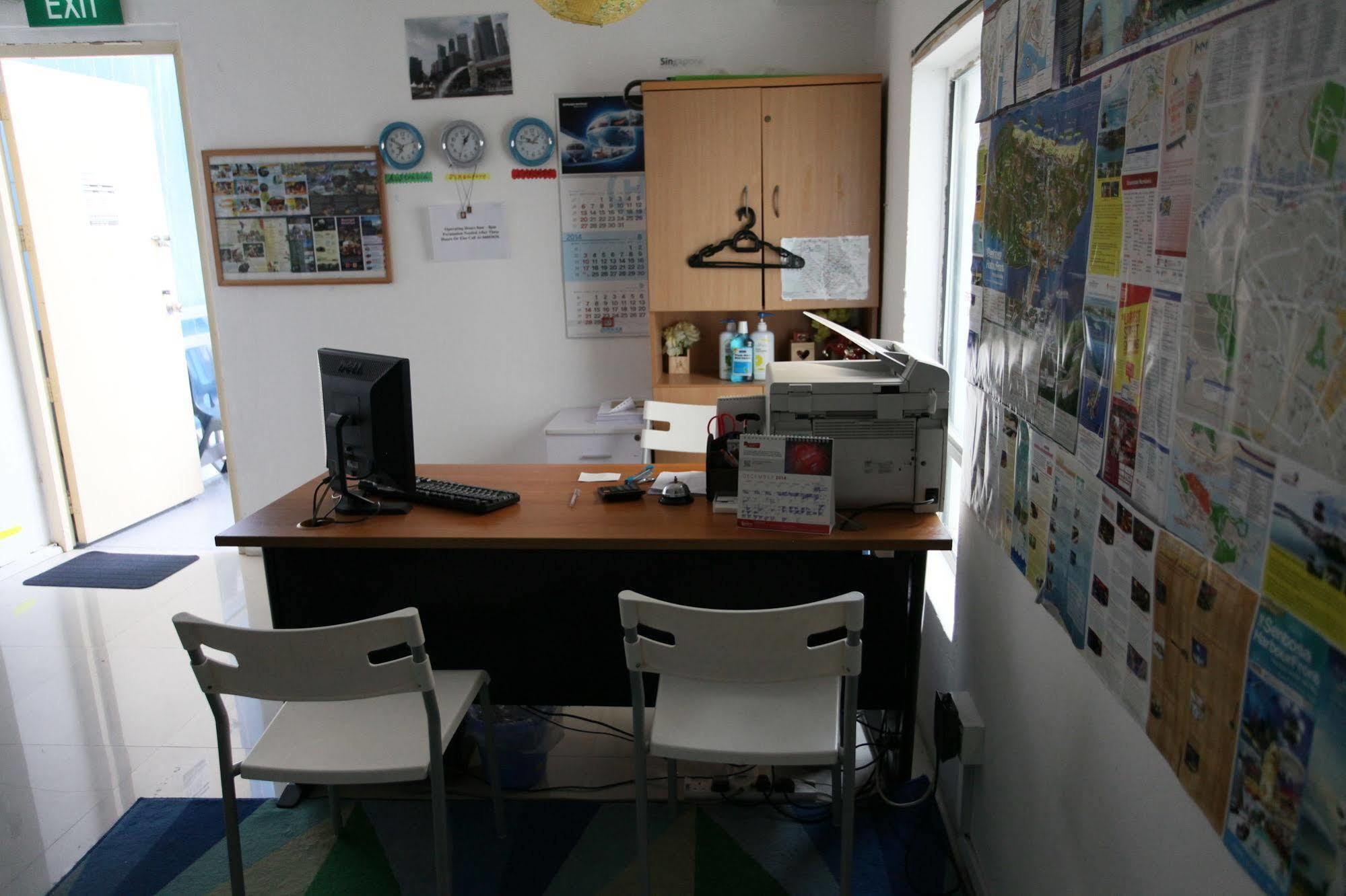 May & May Student Hostel Singapore Exterior photo